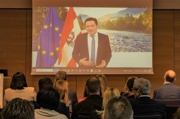 Bundesminister Norbert Totschnig, Bundesministerium für Land
und Forstwirtschaft,
Regionen und Wasserwirtschaft (Videogrußbotschaft)
