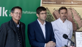 Siegfreid Huber, LK-Präsident Kärnten, Agrarreferent LHStv. Martin Gruber, Michael Triebel, Küchenleiter Küche WAIERN der Diakonie de La Tour