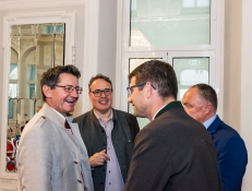 Präsident Siegfried Huber, LK-Kärnten, Wilfried Pesentheiner, Presseleitung LK-Kärnten, Abteilungsleiter Gerhard Hoffer, Abt.10 Amt der Kärtner Landesregierung, LHSt. Martin Huber, Landesregierung Kärnten