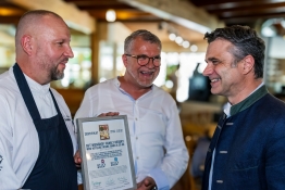 Lutz Sobotta, Küchenleiter Gut Wenghof, Marcus Klein, Direktor Gut Wenghof, Präsident Rupert Quehenberger, Landwirtschaftskammer Salzburg 