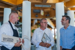 Lutz Sobotta, Küchenleiter, Marcus Klein, Direktor Gut Wenghof, Präsident Rupert Quehenberger, Landwirtschaftskammer Salzburg 