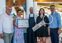 Lutz Sobotta, Küchenleiter, Marcus Klein, Direktor Gut Wenghof, Mag. Katharina Tidl, Leitung Initiative GUT ZU WISSEN, LKÖ,  Vanessa Suciu, Direktionsassistentin, HR & Marketing, Präsident Rupert Quehenberger, Landwirtschaftskammer Salzburg 